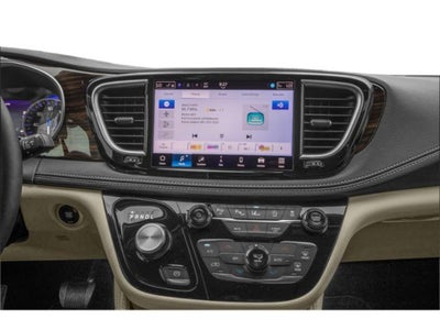 2025 Chrysler Pacifica Limited AWD