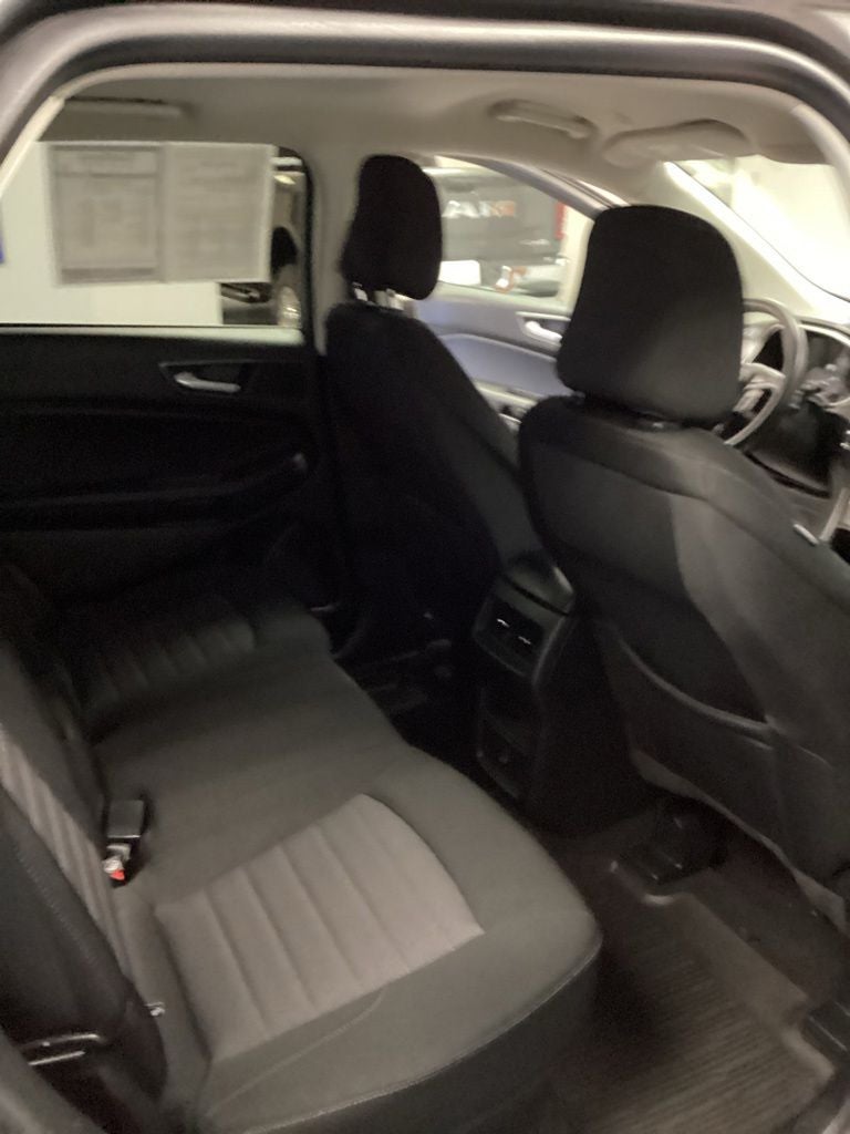 2021 Ford Edge SE