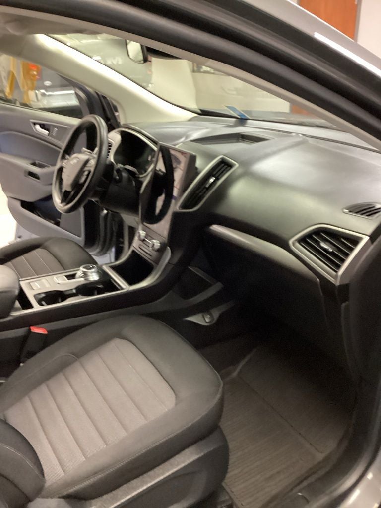 2021 Ford Edge SE