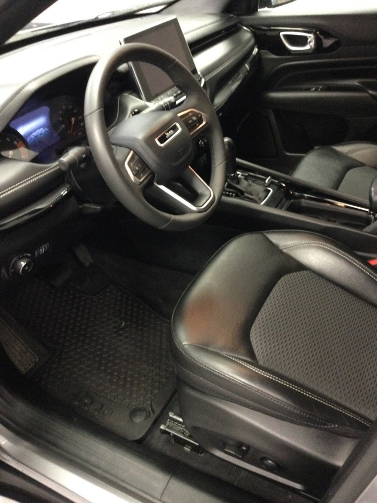 2023 Jeep Compass Altitude 4x4