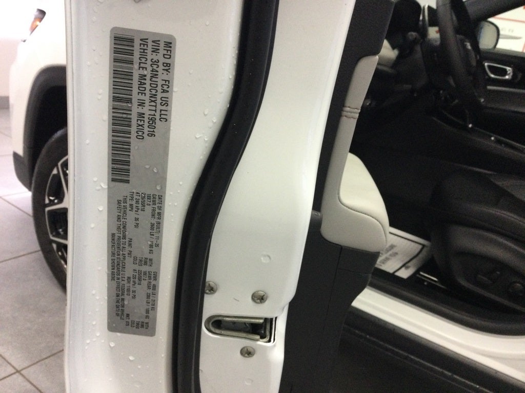 2026 Jeep Compass COMPASS LIMITED 4X4