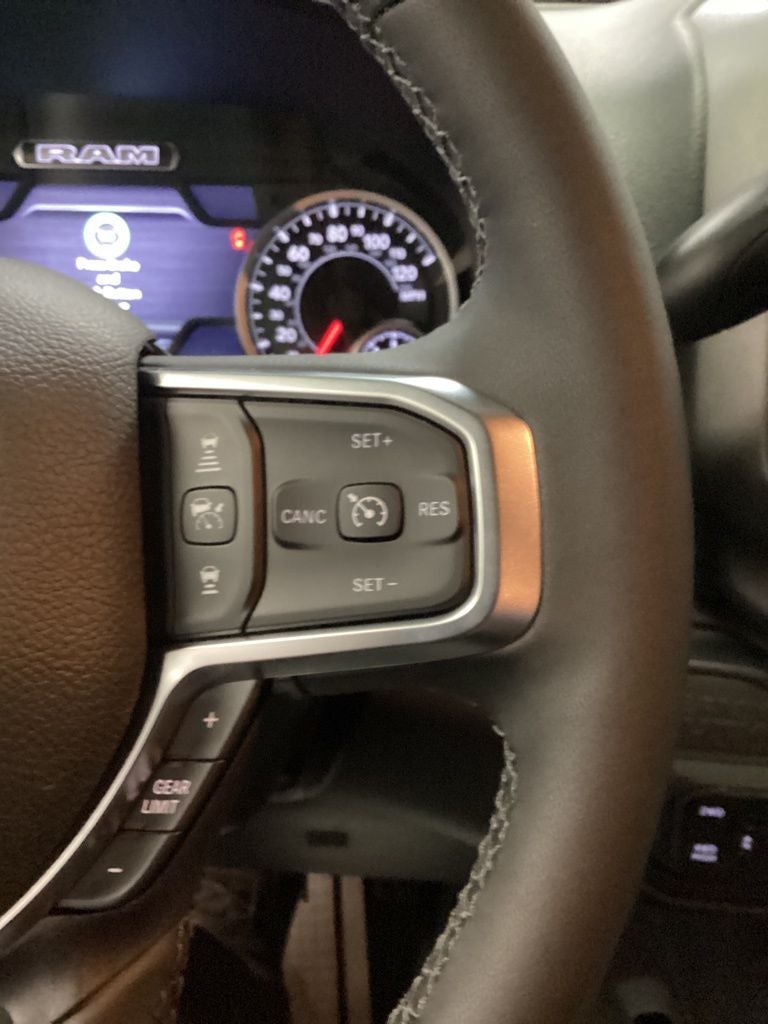 2026 RAM Ram 3500 RAM 3500 BIG HORN CREW CAB 4X4 6'4' BOX