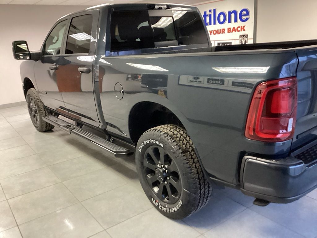 2026 RAM Ram 3500 RAM 3500 BIG HORN CREW CAB 4X4 6'4' BOX