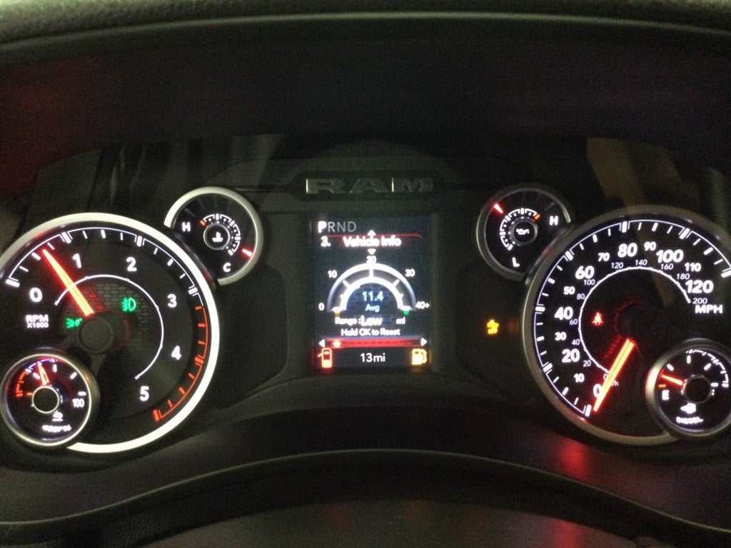 2025 RAM Ram 2500 RAM 2500 TRADESMAN CREW CAB 4X4 6'4' BOX