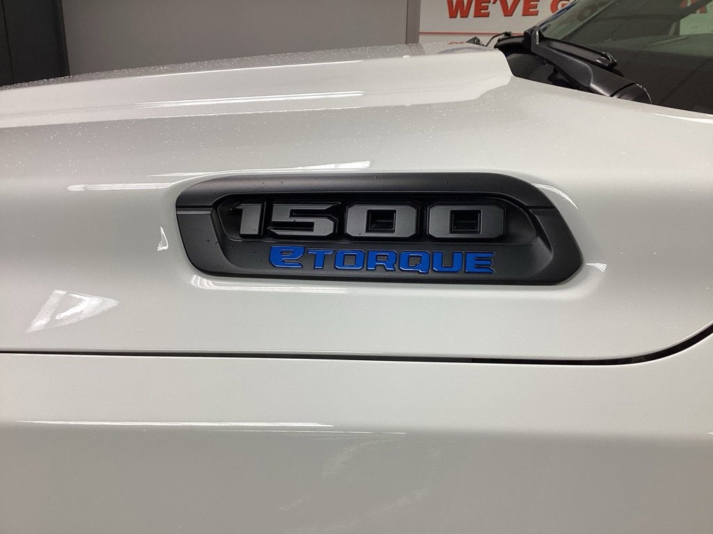 2026 RAM Ram 1500 RAM 1500 EXPRESS CREW CAB 4X4 5'7' BOX