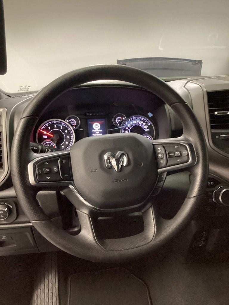 2026 RAM 1500 RAM 1500 EXPRESS CREW CAB 4X4 5'7' BOX