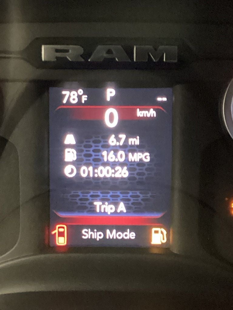 2026 RAM 1500 RAM 1500 EXPRESS CREW CAB 4X4 5'7' BOX