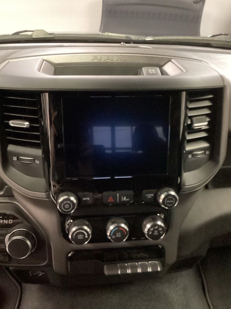 2026 RAM 1500 RAM 1500 EXPRESS CREW CAB 4X4 5'7' BOX