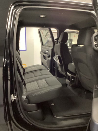 2026 RAM 1500 RAM 1500 EXPRESS CREW CAB 4X4 5'7' BOX