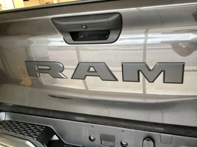 2026 RAM 1500 RAM 1500 EXPRESS CREW CAB 4X4 5'7' BOX