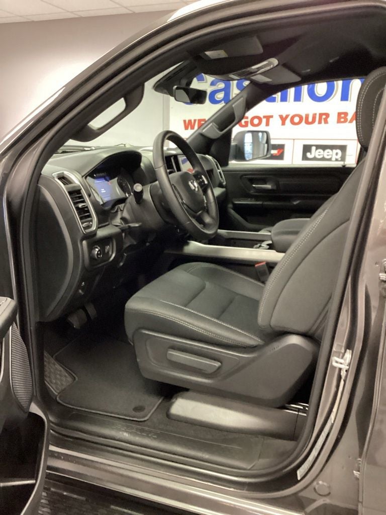 2026 RAM 1500 RAM 1500 EXPRESS CREW CAB 4X4 5'7' BOX