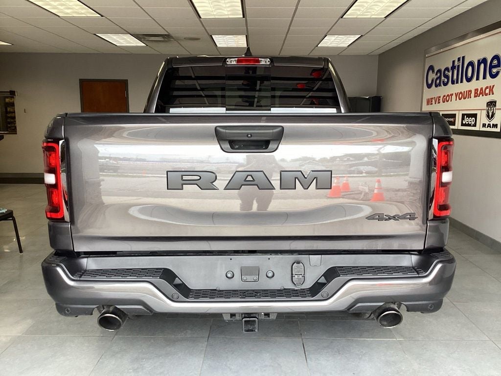 2026 RAM 1500 RAM 1500 EXPRESS CREW CAB 4X4 5'7' BOX