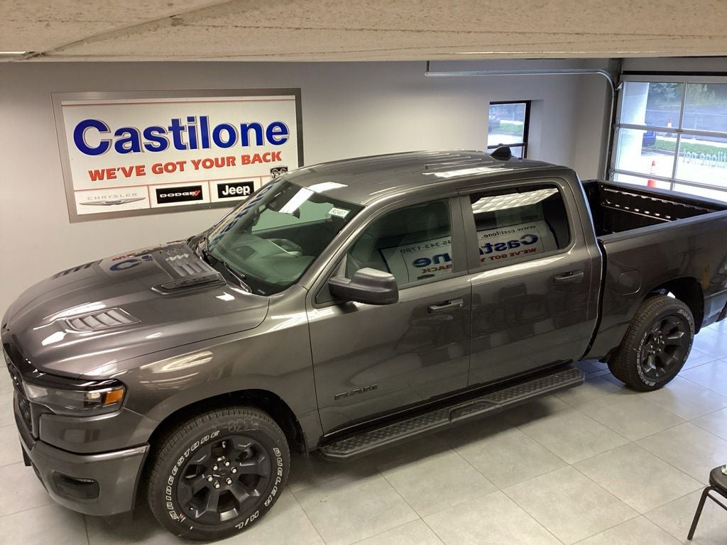 2026 RAM 1500 RAM 1500 EXPRESS CREW CAB 4X4 5'7' BOX