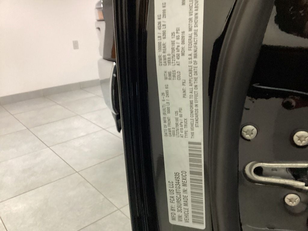 2026 RAM 2500 RAM 2500 TRADESMAN CREW CAB 4X4 6'4' BOX