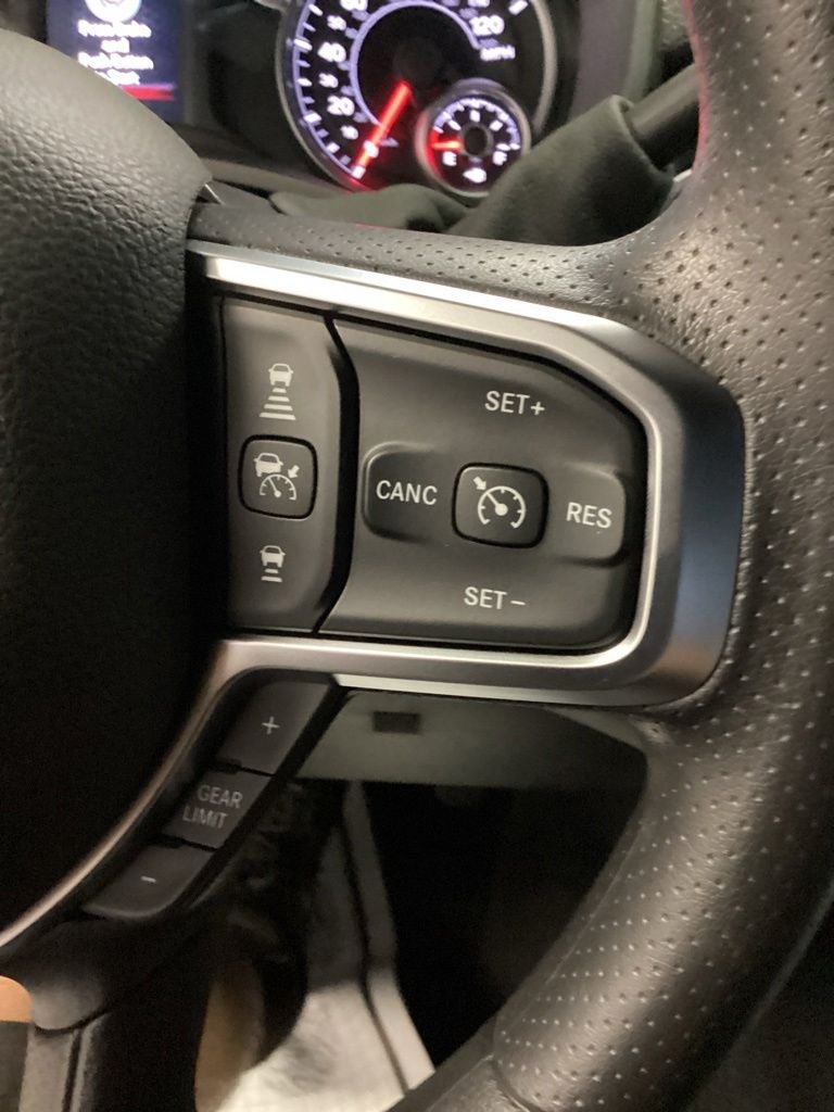 2026 RAM 2500 RAM 2500 TRADESMAN CREW CAB 4X4 6'4' BOX
