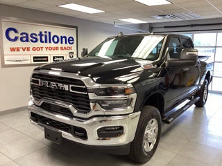 2026 RAM 2500 RAM 2500 TRADESMAN CREW CAB 4X4 6'4' BOX