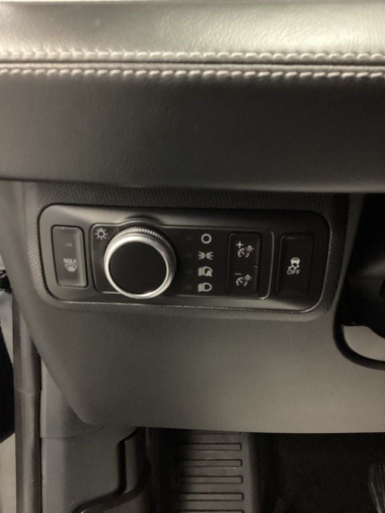 2022 Ford Mustang Mach-E Select