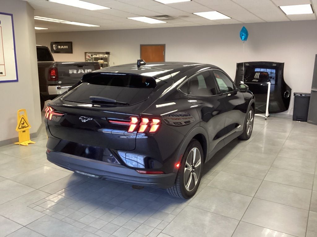 2022 Ford Mustang Mach-E Select