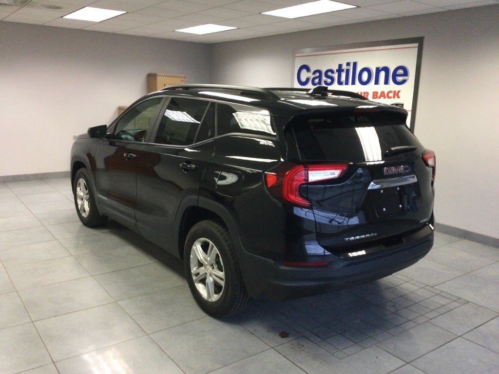 2022 GMC Terrain AWD SLE