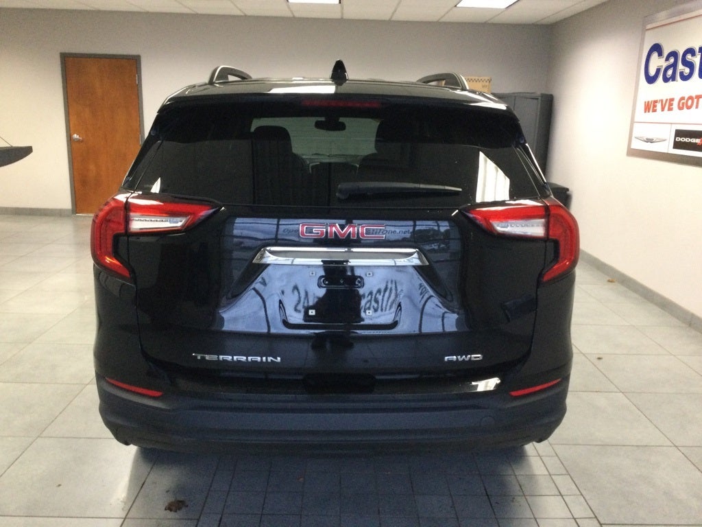 2022 GMC Terrain AWD SLE