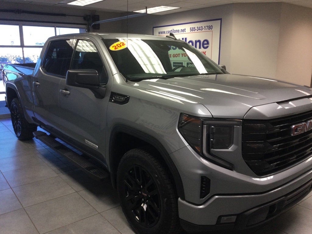 2023 GMC Sierra 1500 Elevation