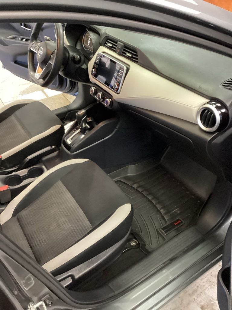 2021 Nissan Versa SV Xtronic CVT