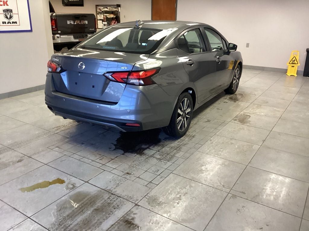 2021 Nissan Versa SV Xtronic CVT