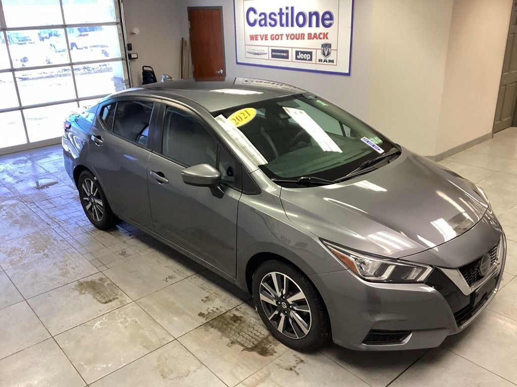 2021 Nissan Versa SV Xtronic CVT