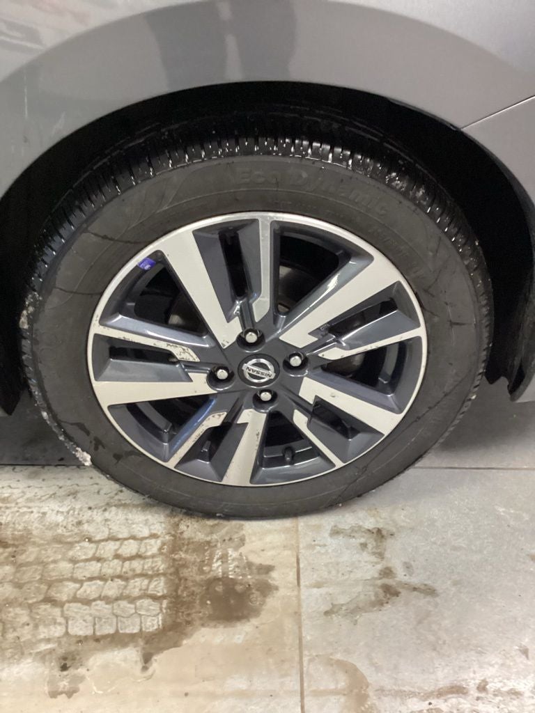 2021 Nissan Versa SV Xtronic CVT