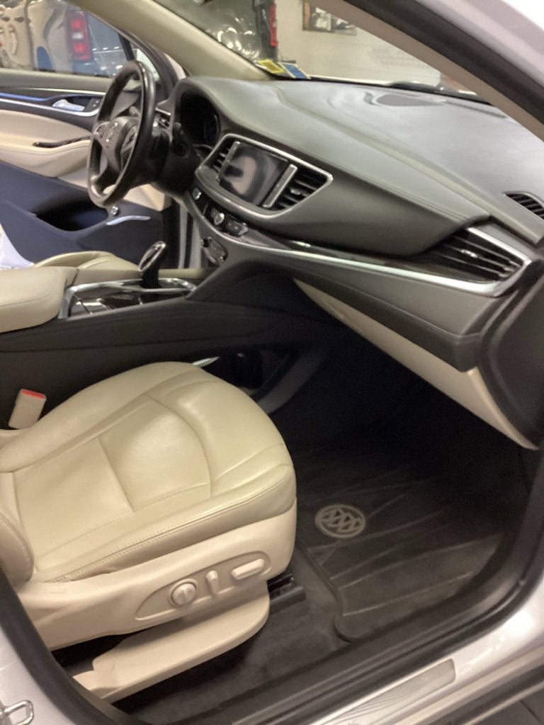 2019 Buick Enclave AWD Essence