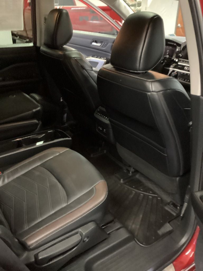 2023 Nissan Pathfinder Platinum 4WD