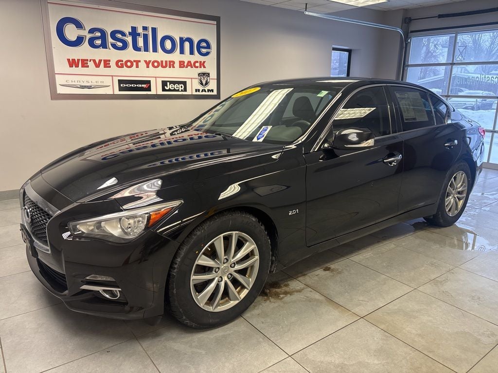 2017 INFINITI Q50 2.0t Base
