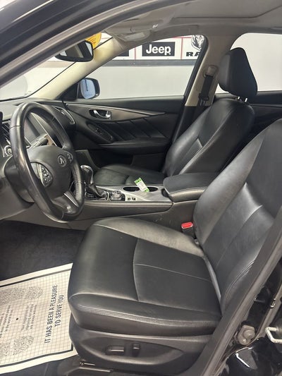 2017 INFINITI Q50 2.0t Base