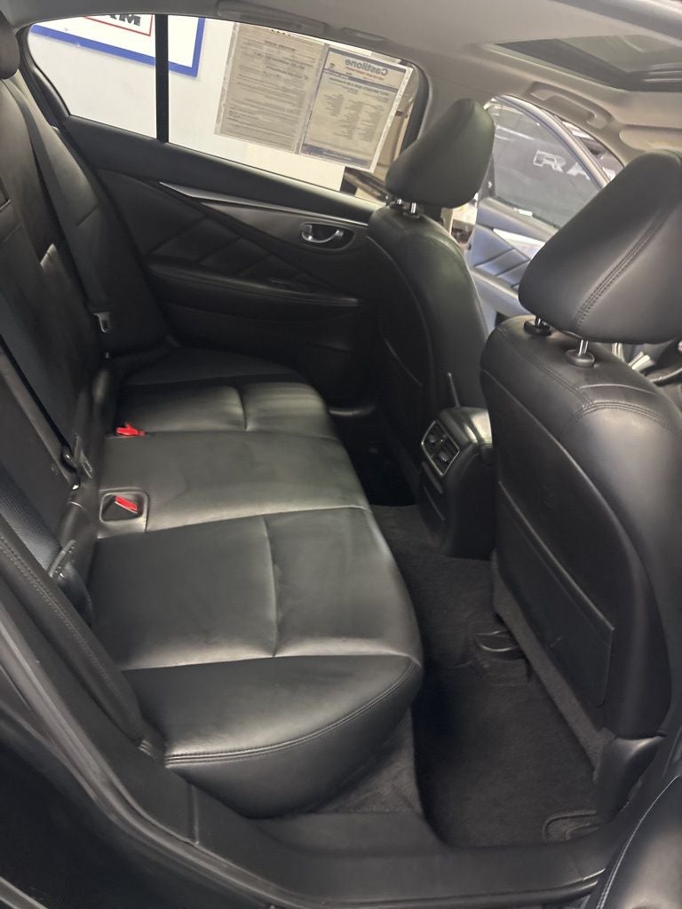 2017 INFINITI Q50 2.0t Base