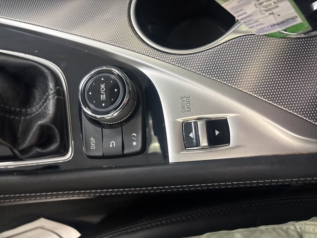 2017 INFINITI Q50 2.0t Base