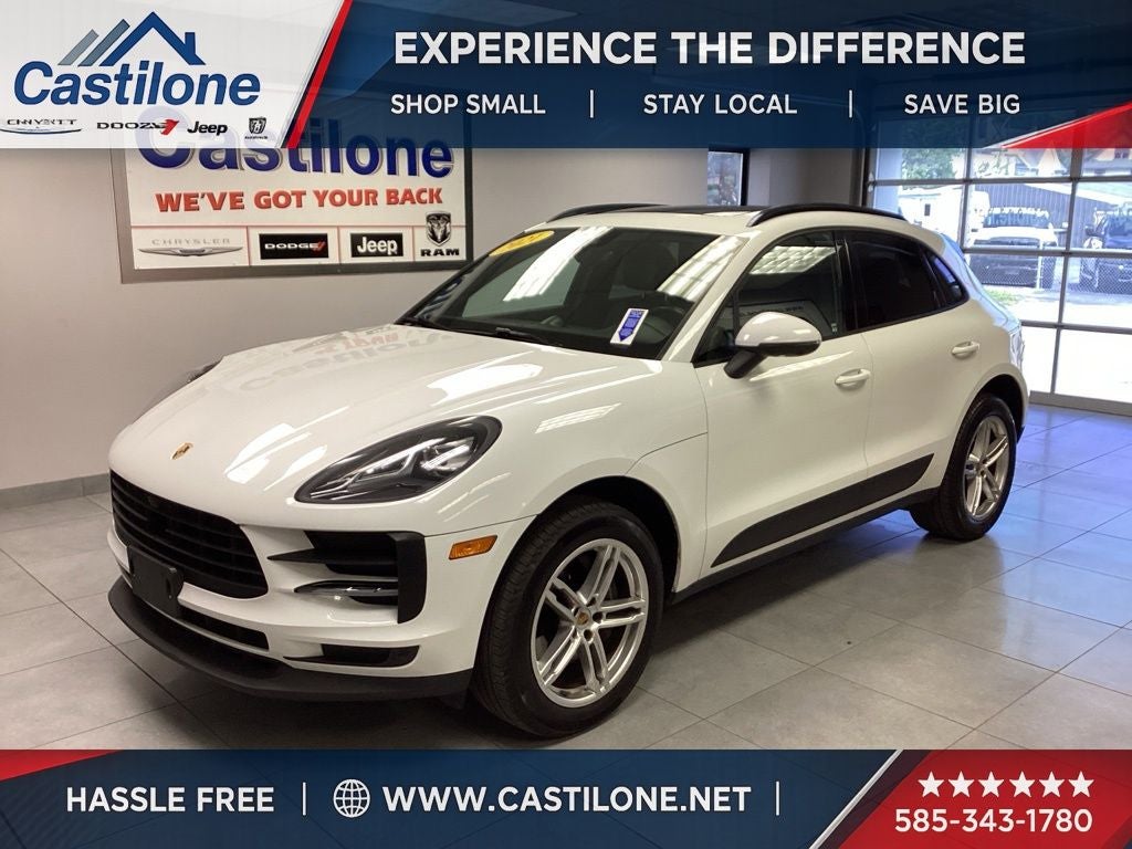 2021 Porsche Macan -'s photo