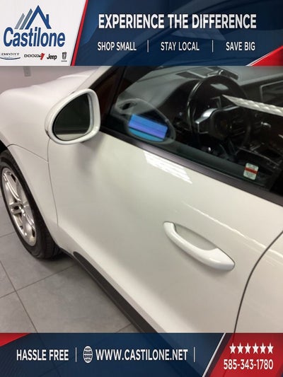 2021 Porsche Macan Base