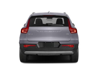 2023 Volvo XC40 B4 Ultimate Dark Theme