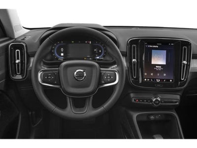 2023 Volvo XC40 B4 Ultimate Dark Theme